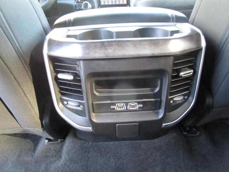 RAM 1500 Big Horn Crew Cab SWB 4WD 2023