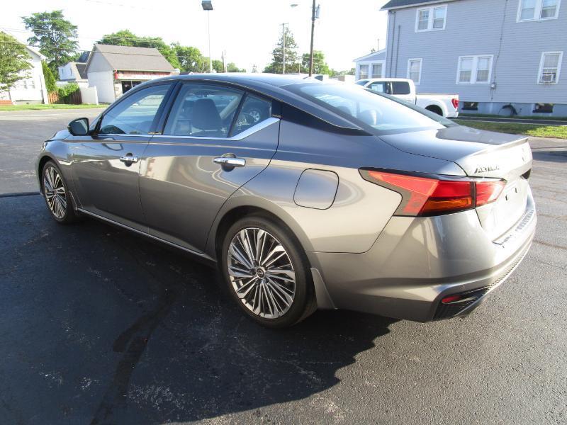 Nissan Altima 2.5 SL 2023