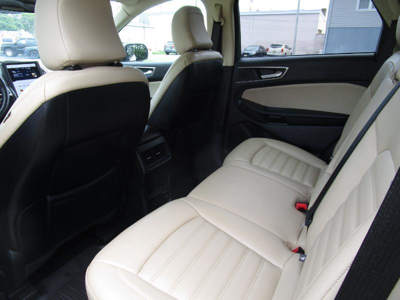 Ford Edge SEL AWD 2022