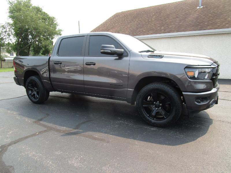 RAM 1500 Big Horn Crew Cab SWB 4WD 2023