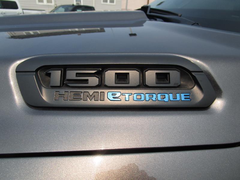 RAM 1500 Big Horn Crew Cab SWB 4WD 2023