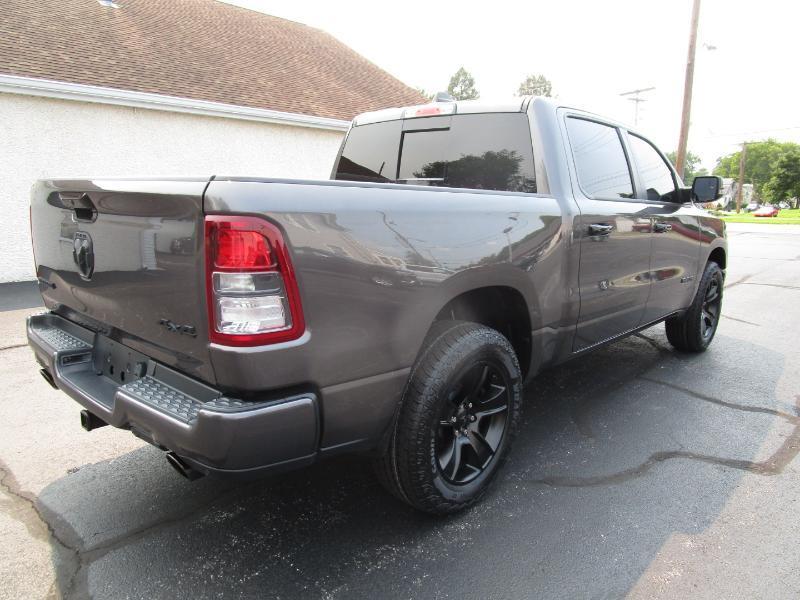 RAM 1500 Big Horn Crew Cab SWB 4WD 2023