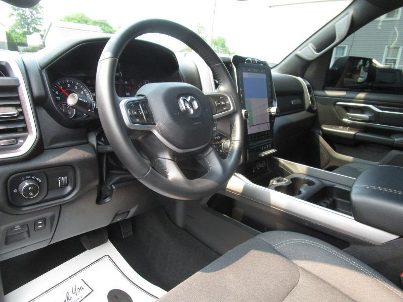 RAM 1500 Big Horn Crew Cab SWB 4WD 2023