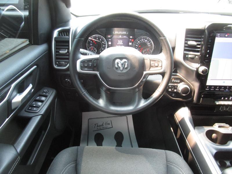 RAM 1500 Big Horn Crew Cab SWB 4WD 2023