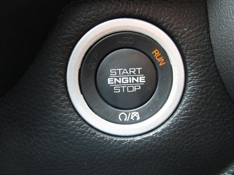 RAM 1500 Big Horn Crew Cab SWB 4WD 2023