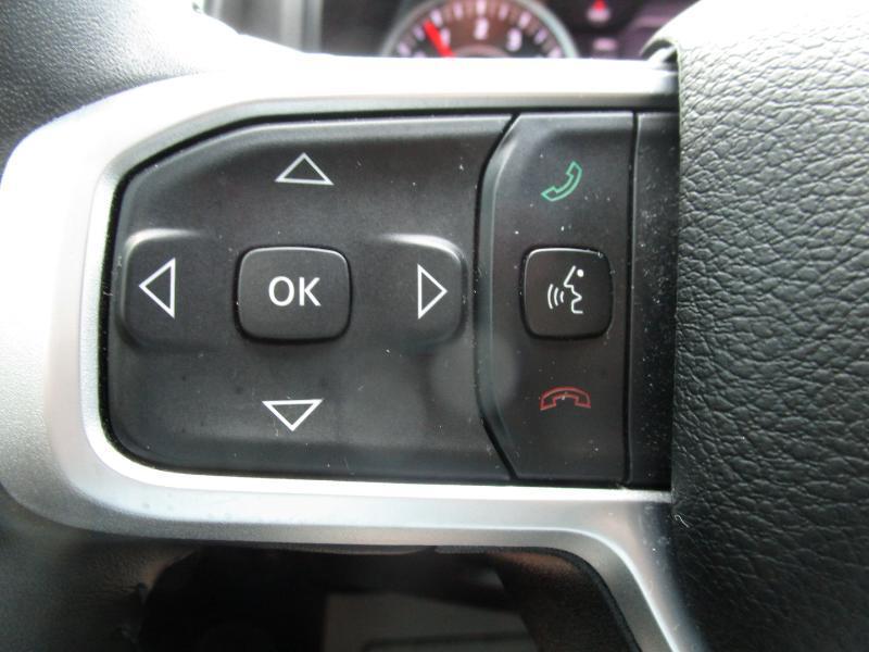 RAM 1500 Big Horn Crew Cab SWB 4WD 2023