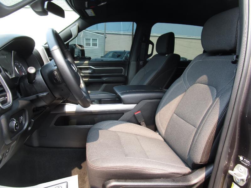 RAM 1500 Big Horn Crew Cab SWB 4WD 2023