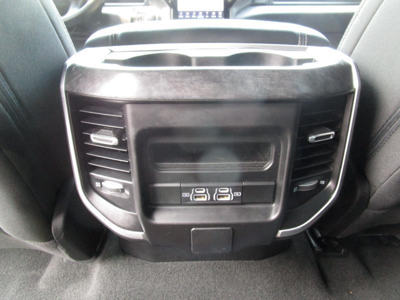 RAM 1500 Big Horn Crew Cab SWB 4WD 2023