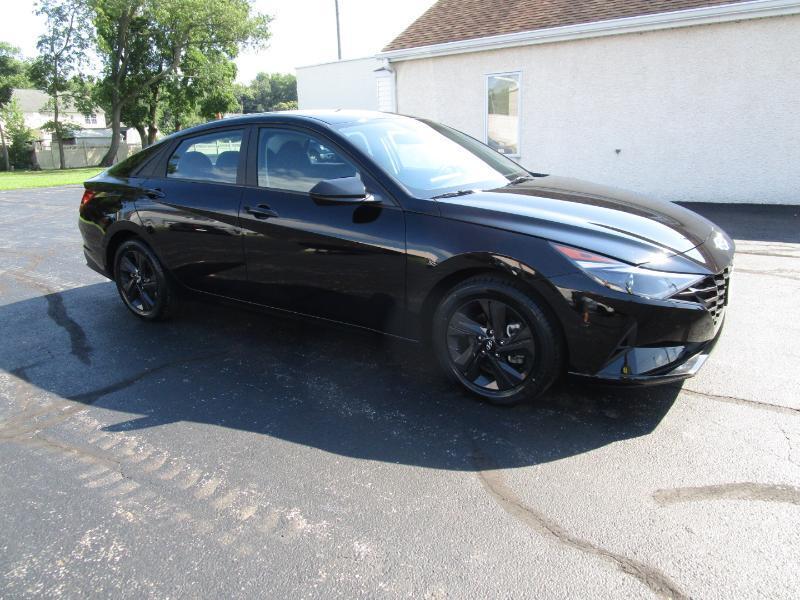 Hyundai Elantra SEL 2023