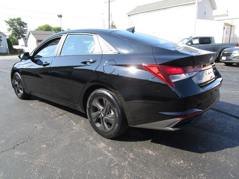Hyundai Elantra SEL 2023