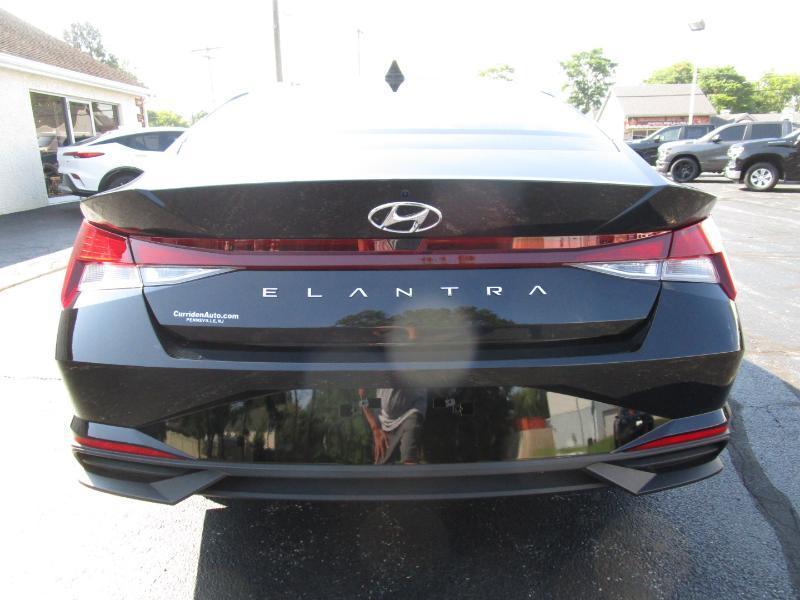 Hyundai Elantra SEL 2023