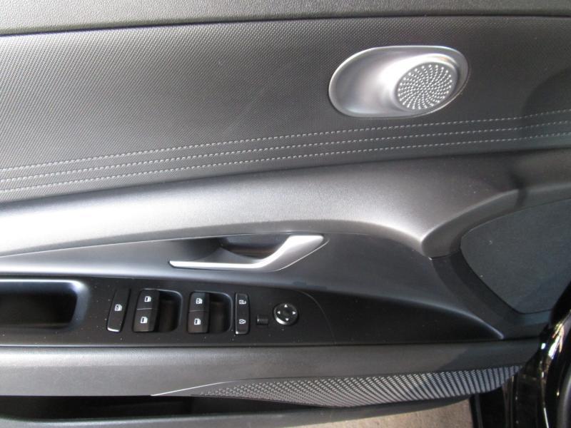 Hyundai Elantra SEL 2023