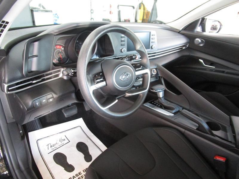 Hyundai Elantra SEL 2023