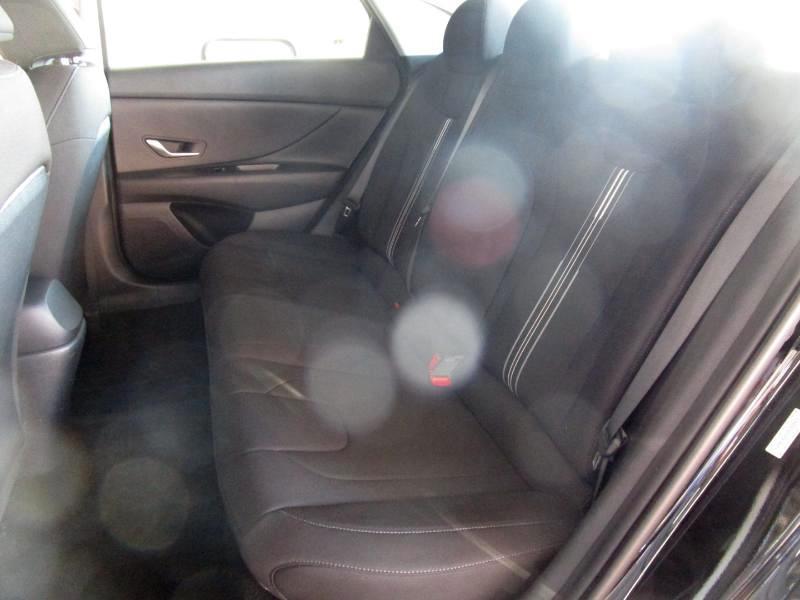 Hyundai Elantra SEL 2023
