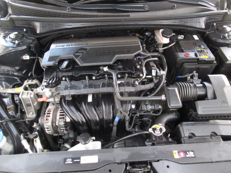Hyundai Elantra SEL 2023