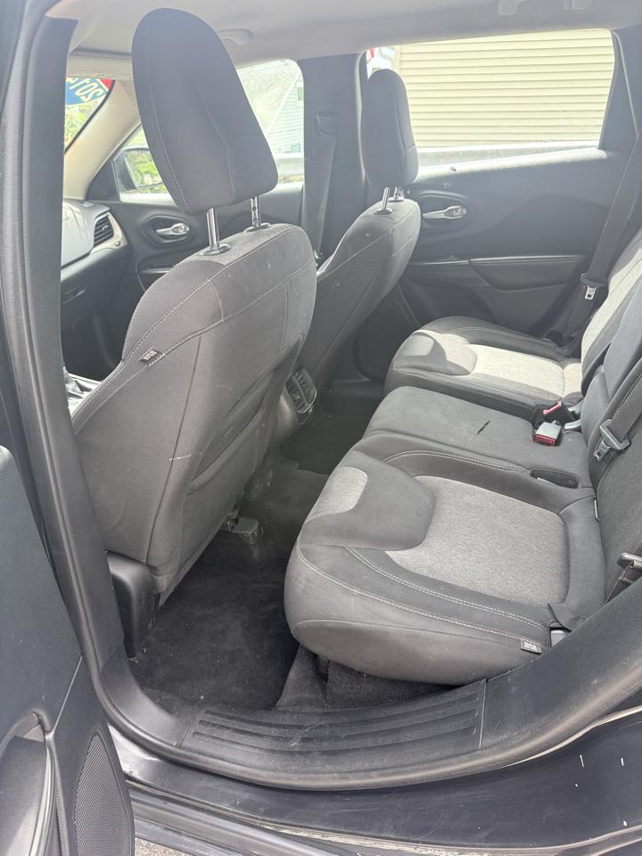 Jeep Cherokee 4WD 4dr Sport 2014