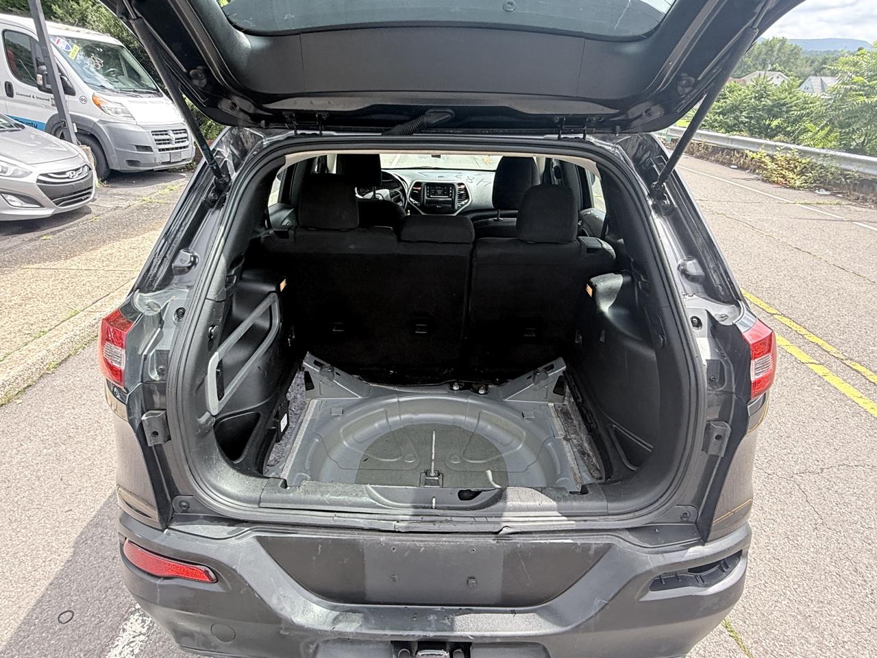 Jeep Cherokee 4WD 4dr Sport 2014