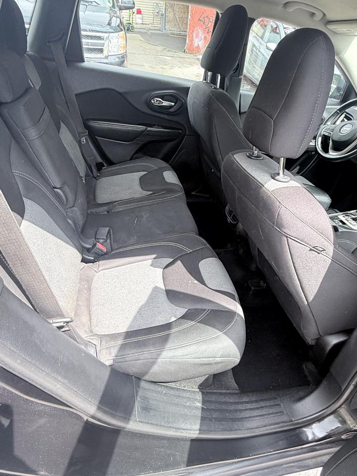 Jeep Cherokee 4WD 4dr Sport 2014