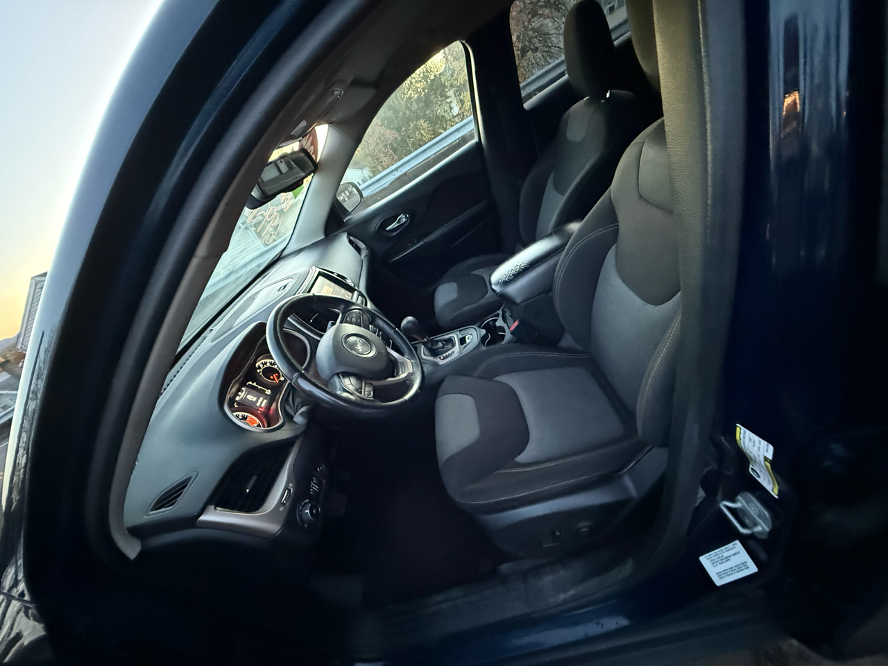 Jeep Cherokee 4WD 4dr Latitude 2014 Jeep Cherokee 4WD 4dr Latitude 2014