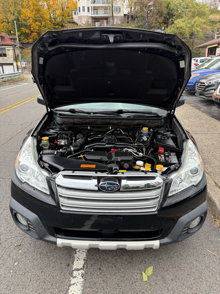 Subaru Outback 4dr Wgn H4 Auto 2.5i Limited 2014 Subaru Outback 4dr Wgn H4 Auto 2.5i Limited 2014