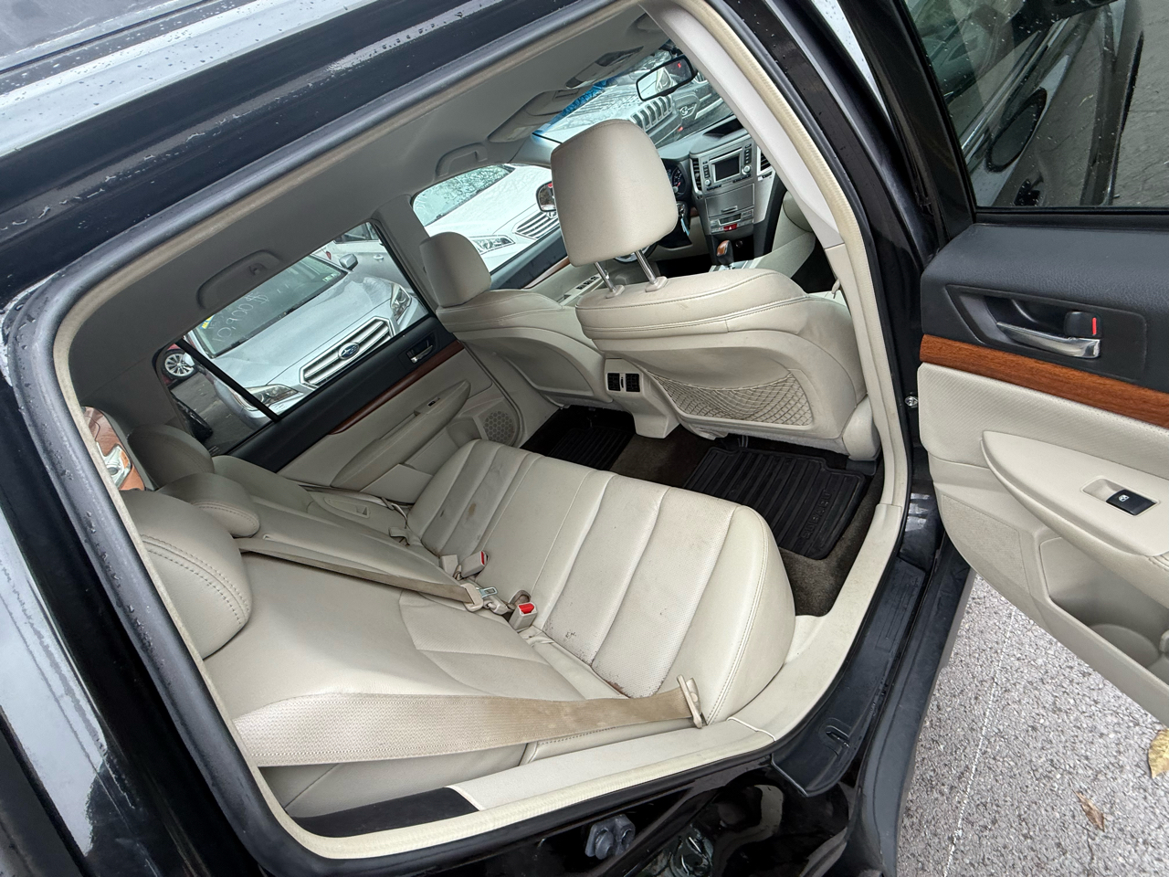 Subaru Outback 4dr Wgn H4 Auto 2.5i Limited 2014 Subaru Outback 4dr Wgn H4 Auto 2.5i Limited 2014