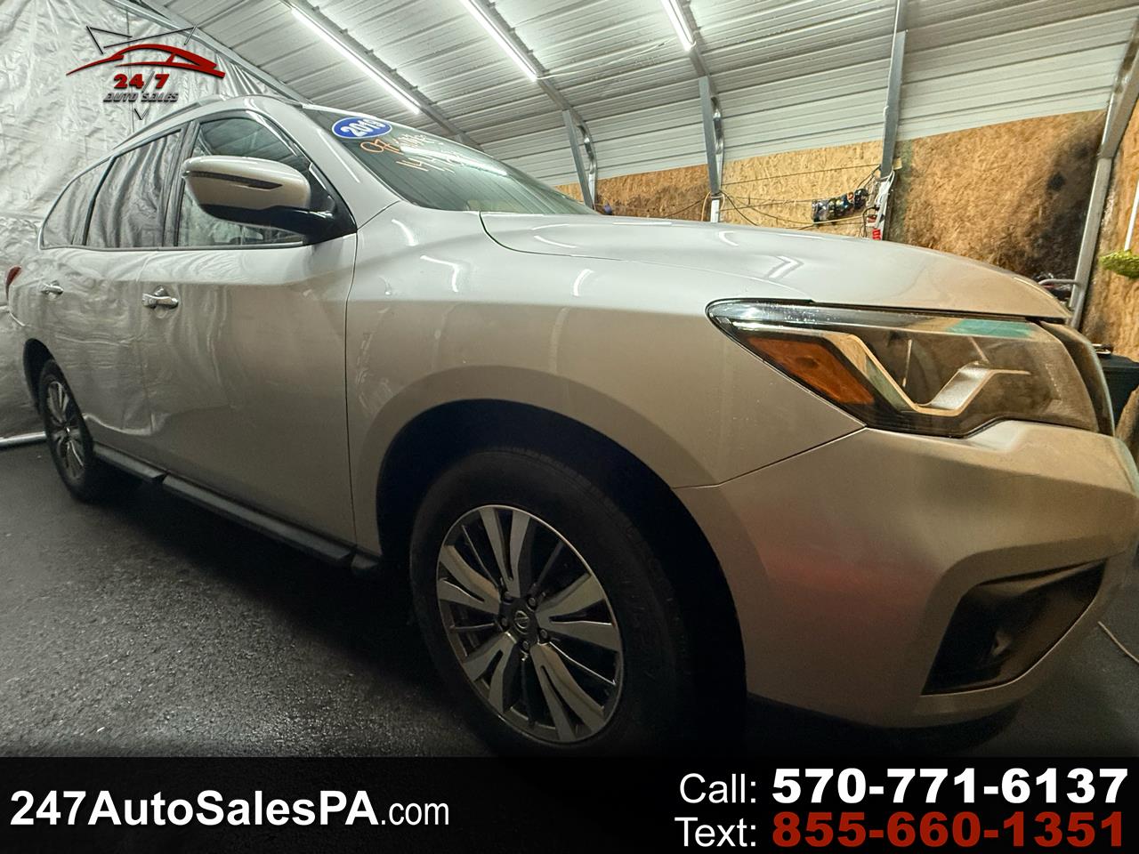 2019 Nissan Pathfinder SV's photo