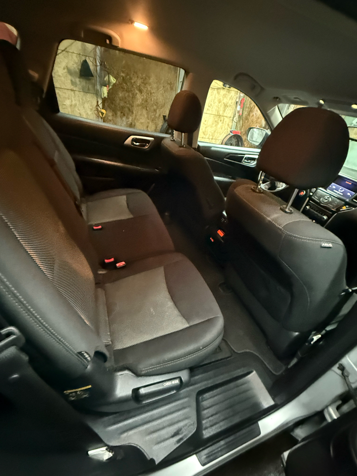 Nissan Pathfinder 4x4 SV 2019