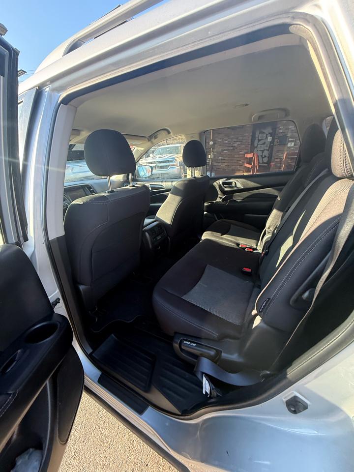 Nissan Pathfinder 4x4 SV 2019