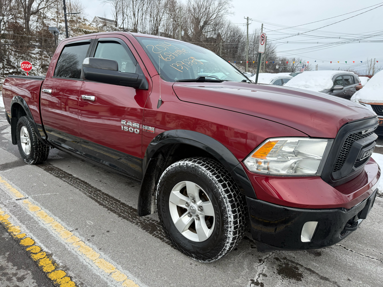RAM 1500 4WD Crew Cab 140.5" Outdoorsman 2014