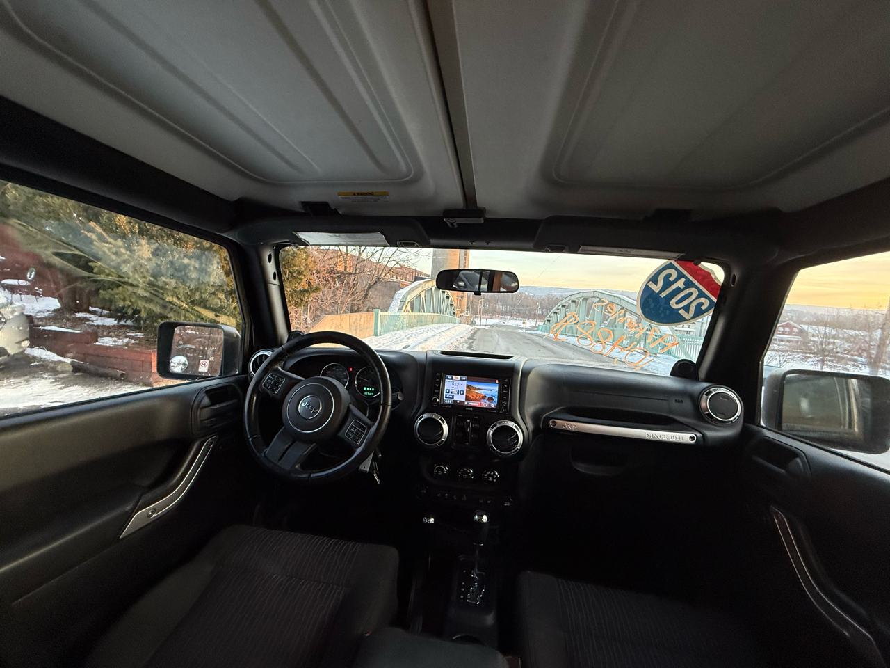 Jeep Wrangler Unlimited 4WD 4dr Rubicon 2012