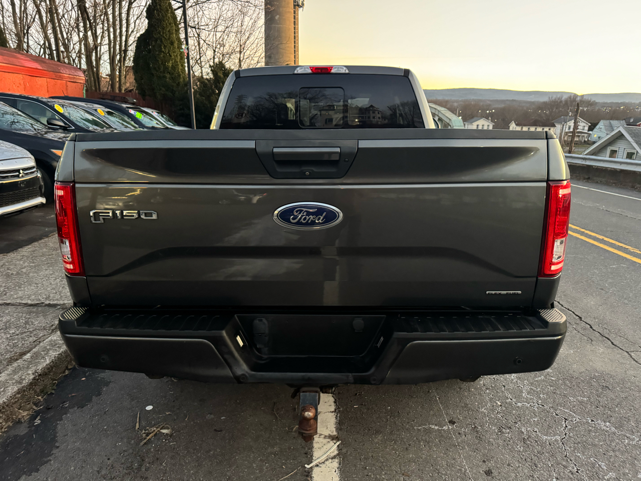 Ford F-150 4WD SuperCab 145" Lariat 2016