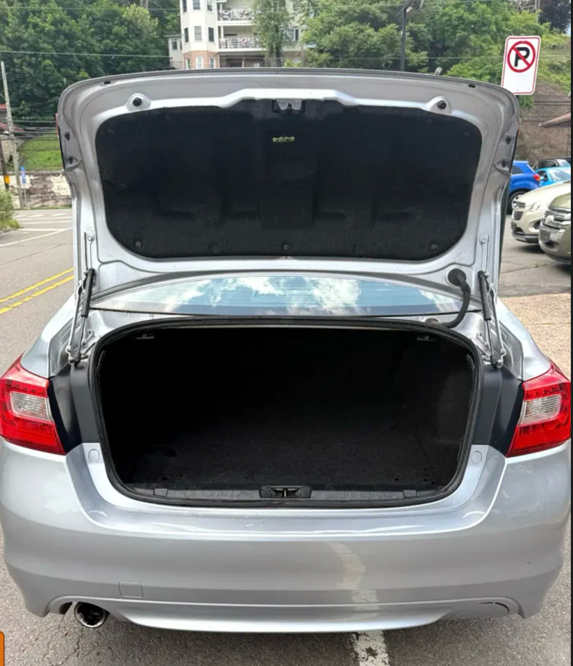 Subaru Legacy 4dr Sdn 2.5i Limited PZEV 2016