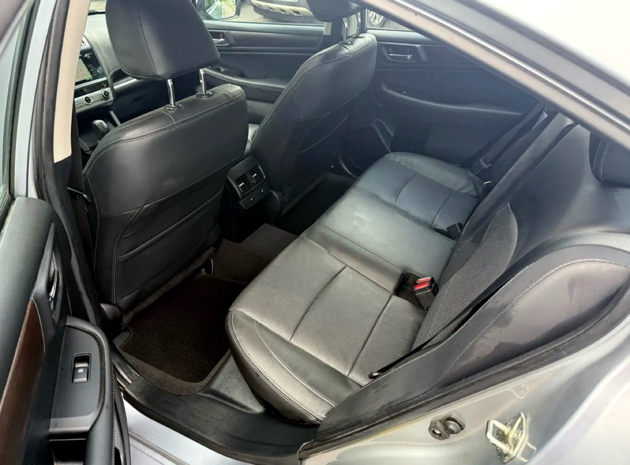 Subaru Legacy 4dr Sdn 2.5i Limited PZEV 2016