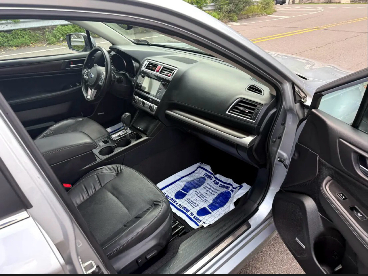 Subaru Legacy 4dr Sdn 2.5i Limited PZEV 2016