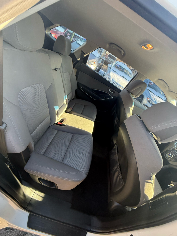 Hyundai Santa Fe SE 3.3L Auto AWD 2017