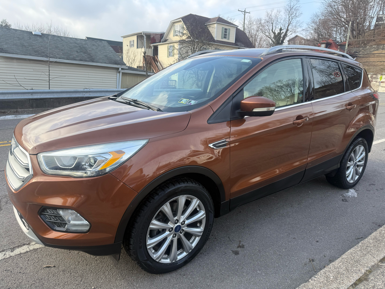 Ford Escape Titanium 4WD 2017