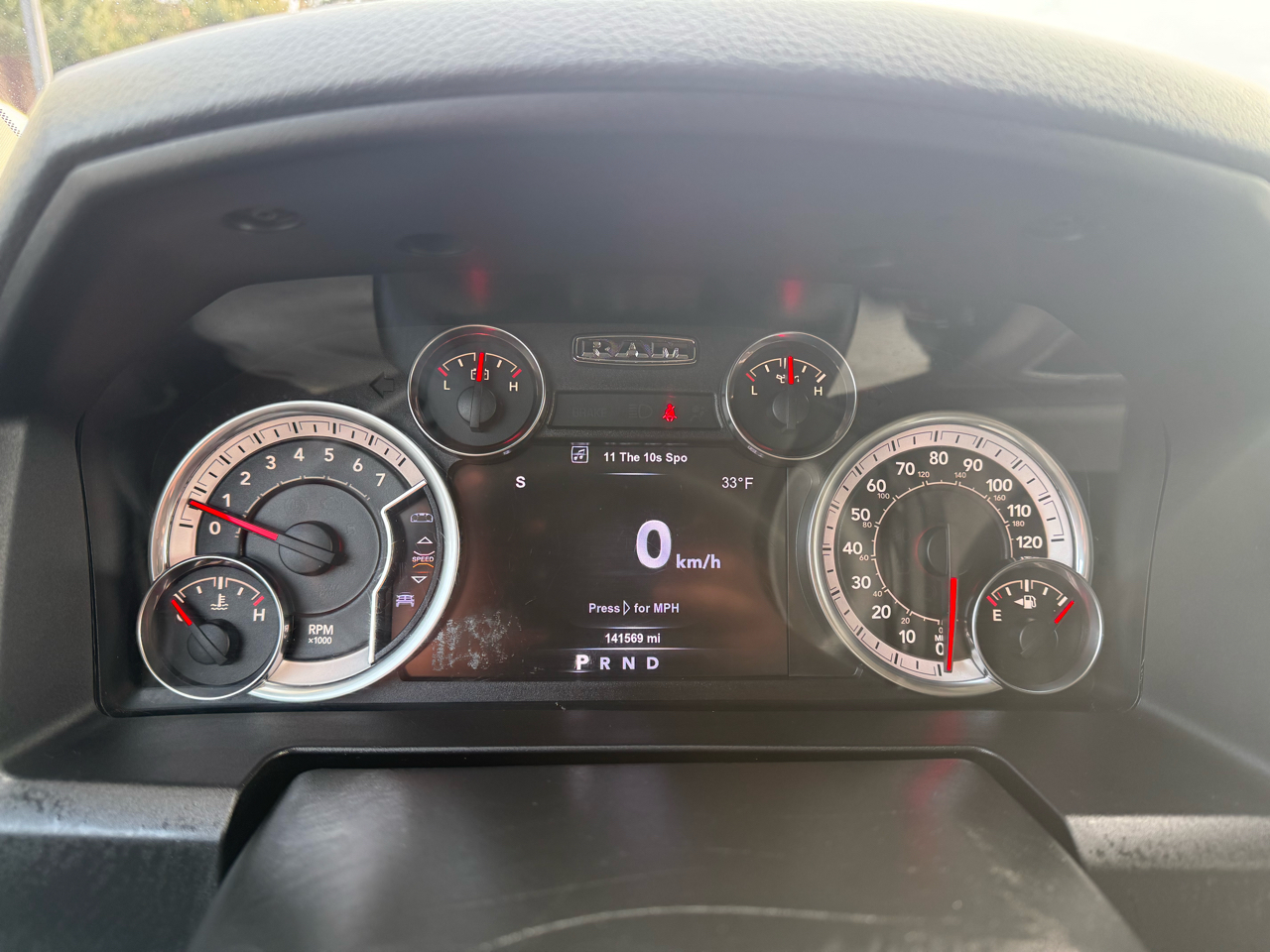 RAM 1500 Big Horn 4x4 Crew Cab 5'7" Box 2017