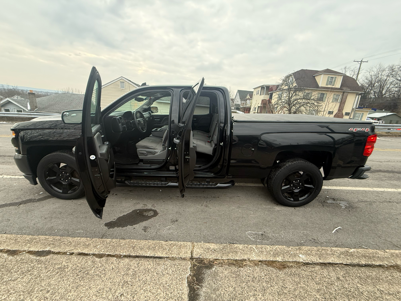 Chevrolet Silverado 1500 4WD Double Cab 143.5" Work Truck 2017
