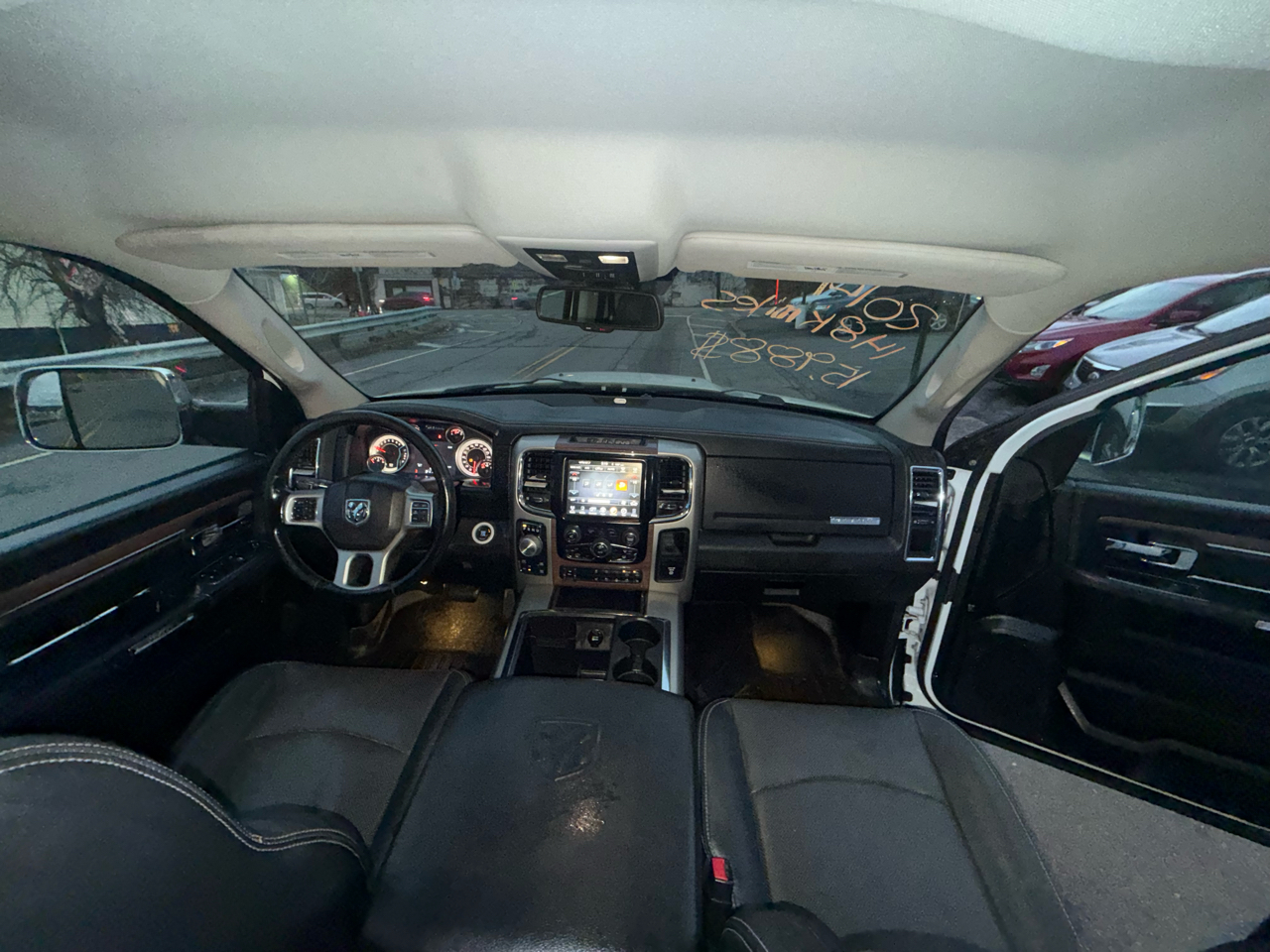 RAM 1500 4WD Crew Cab 149" Laramie 2014