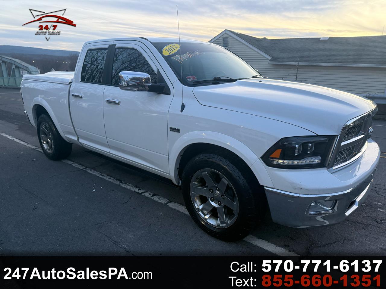 RAM 1500 4WD Quad Cab 140.5" Laramie 2012