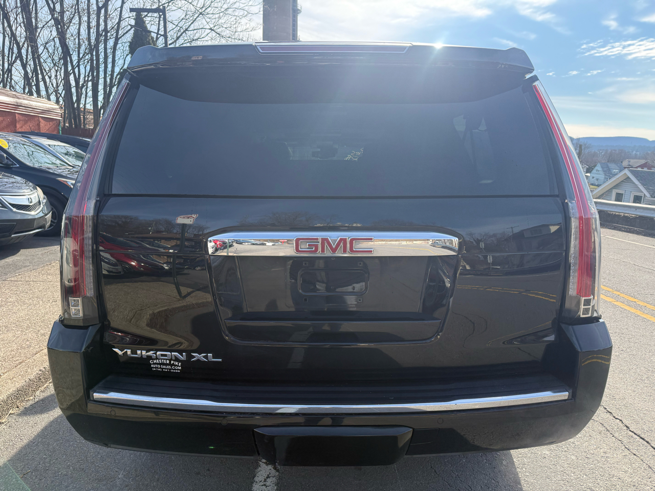 GMC Yukon XL 4WD 4dr Denali 2015