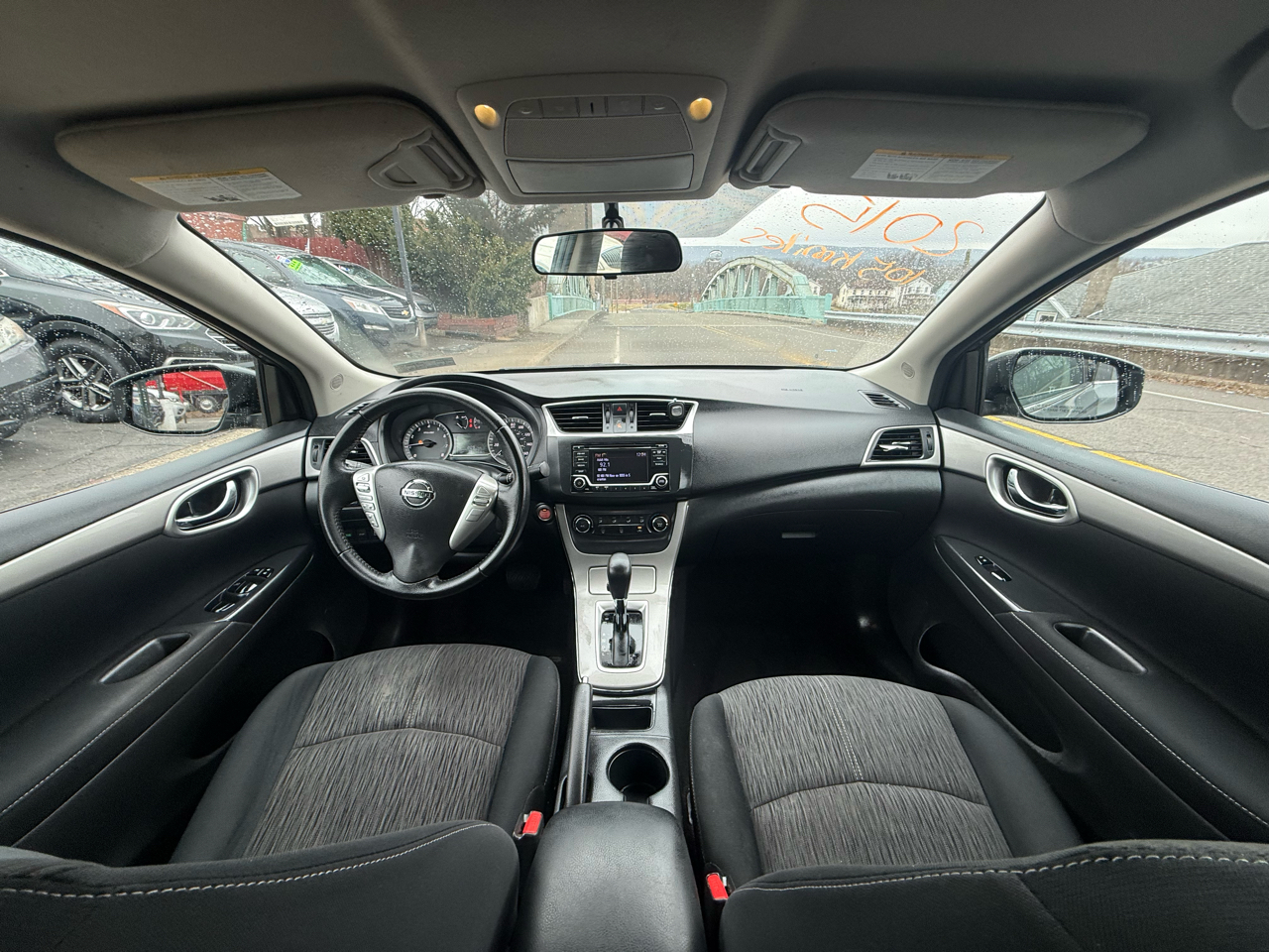 Nissan Sentra 4dr Sdn I4 CVT SV 2015