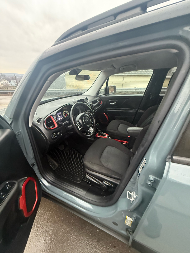 Jeep Renegade 4WD 4dr Trailhawk 2016