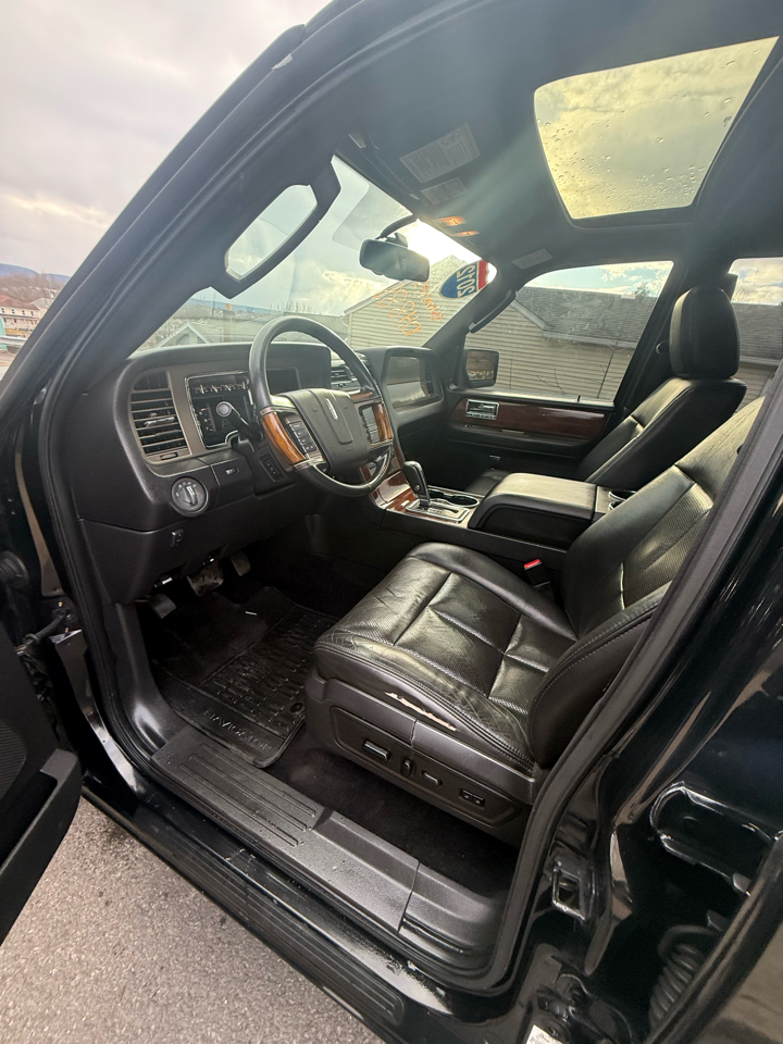 Lincoln Navigator L 4WD 4dr 2012