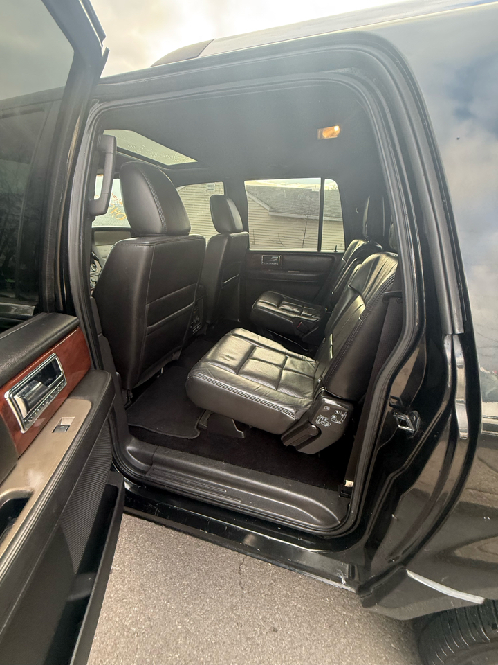 Lincoln Navigator L 4WD 4dr 2012