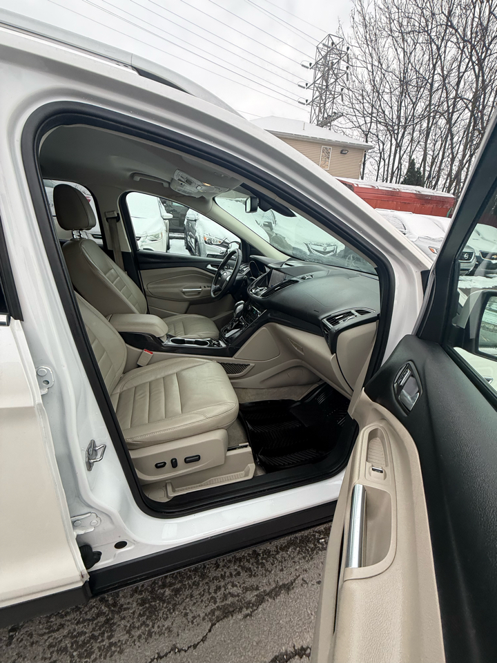 Ford Escape FWD 4dr Titanium 2015