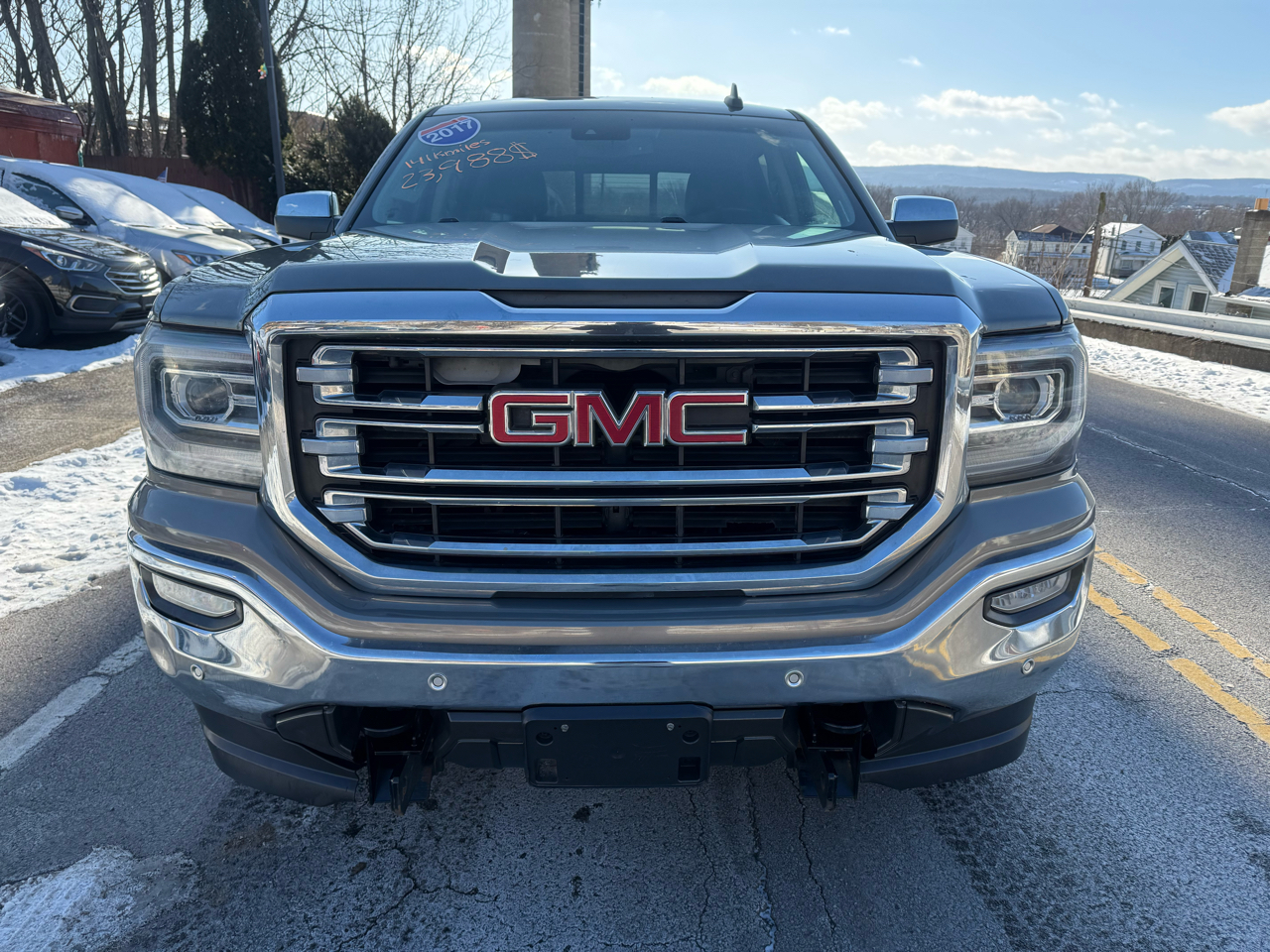GMC Sierra 1500 4WD Crew Cab 143.5" SLT 2017