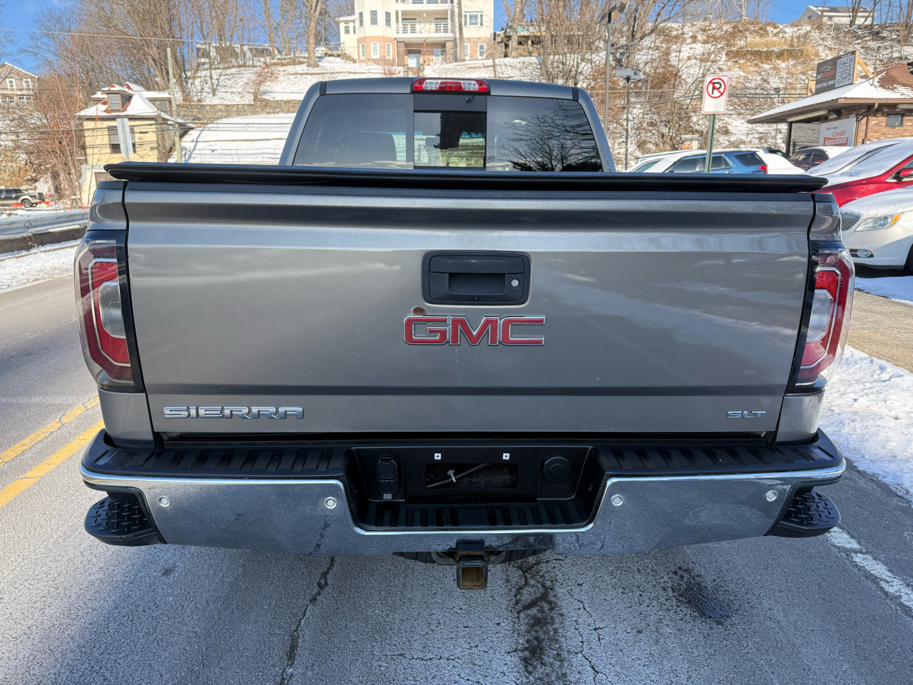 GMC Sierra 1500 4WD Crew Cab 143.5" SLT 2017