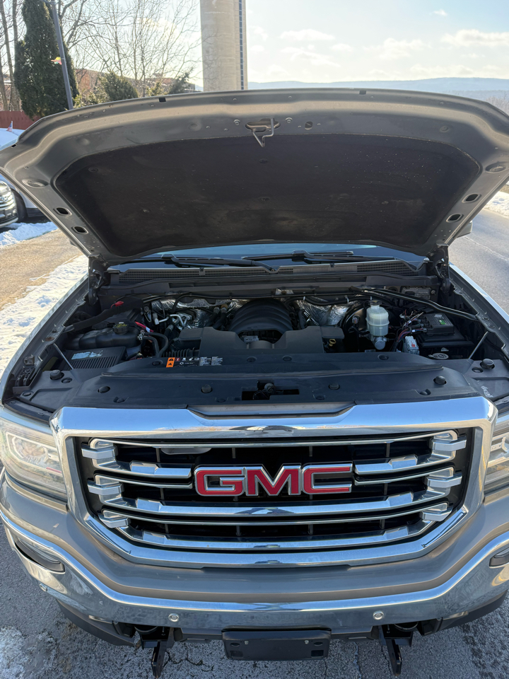 GMC Sierra 1500 4WD Crew Cab 143.5" SLT 2017
