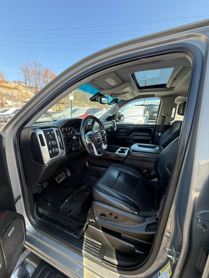 GMC Sierra 1500 4WD Crew Cab 143.5" SLT 2017